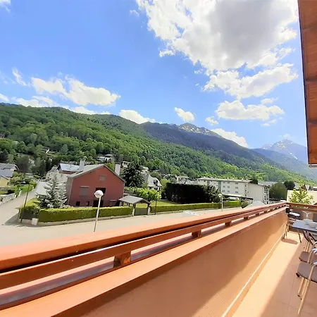 Au Centre Du Village - Betoine